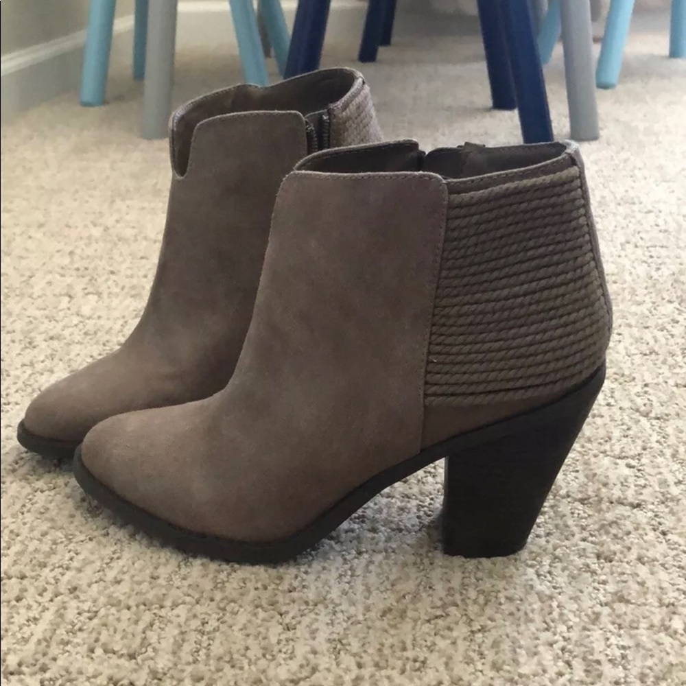 Carlos Santana Everett bootie